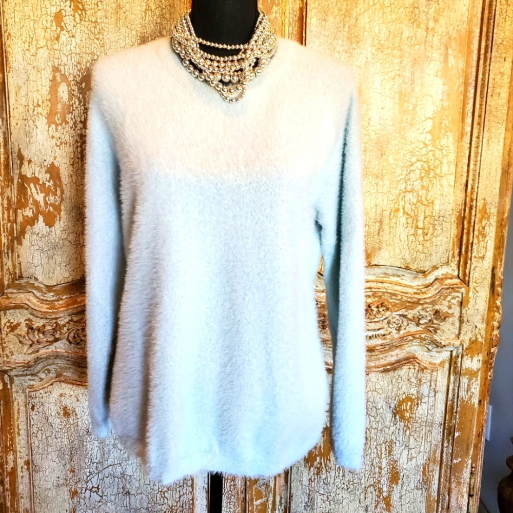 New Ellen Tracy Baby Blue Fluffy Sweater size XL